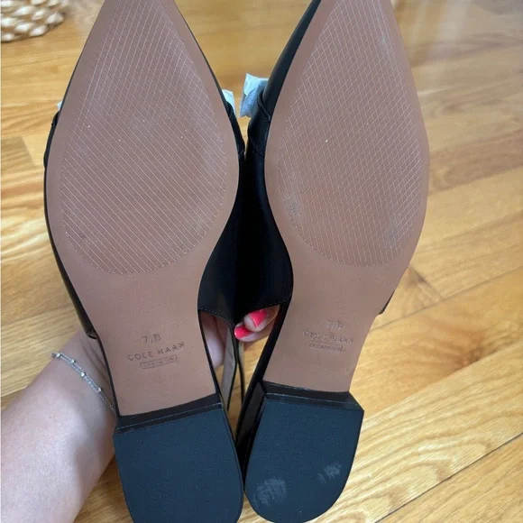 Black leather sling backs - Picture 9 of 10